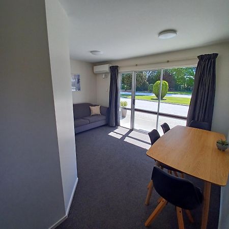 Flaxbourne Motels Ward Екстериор снимка