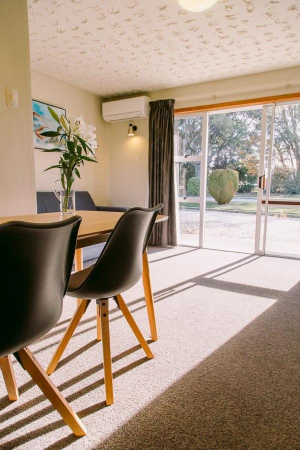 Flaxbourne Motels Ward Екстериор снимка