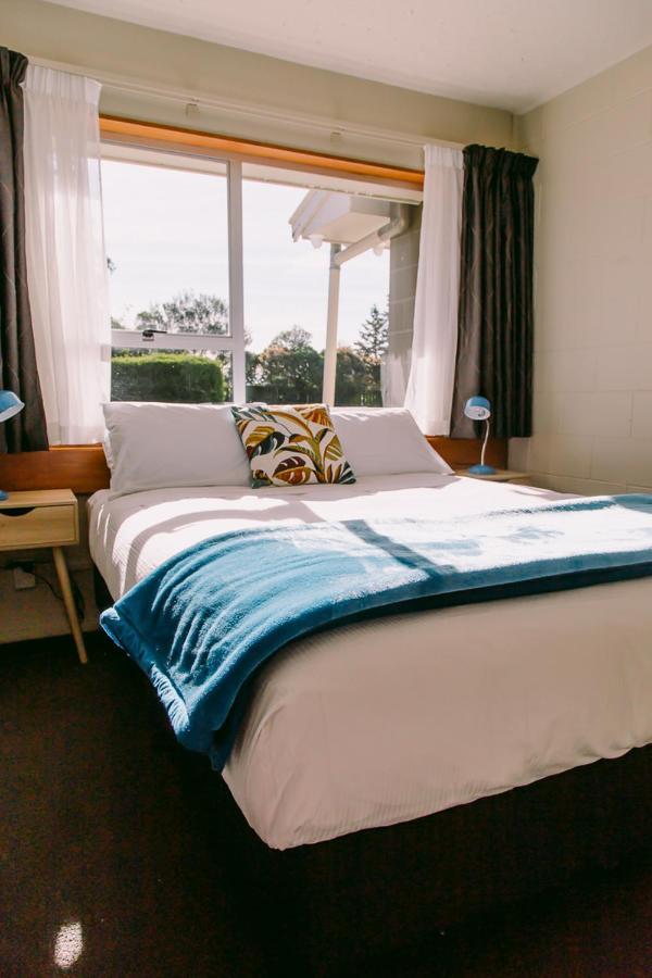 Flaxbourne Motels Ward Екстериор снимка