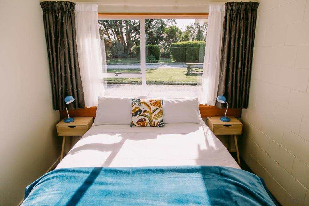 Flaxbourne Motels Ward Екстериор снимка