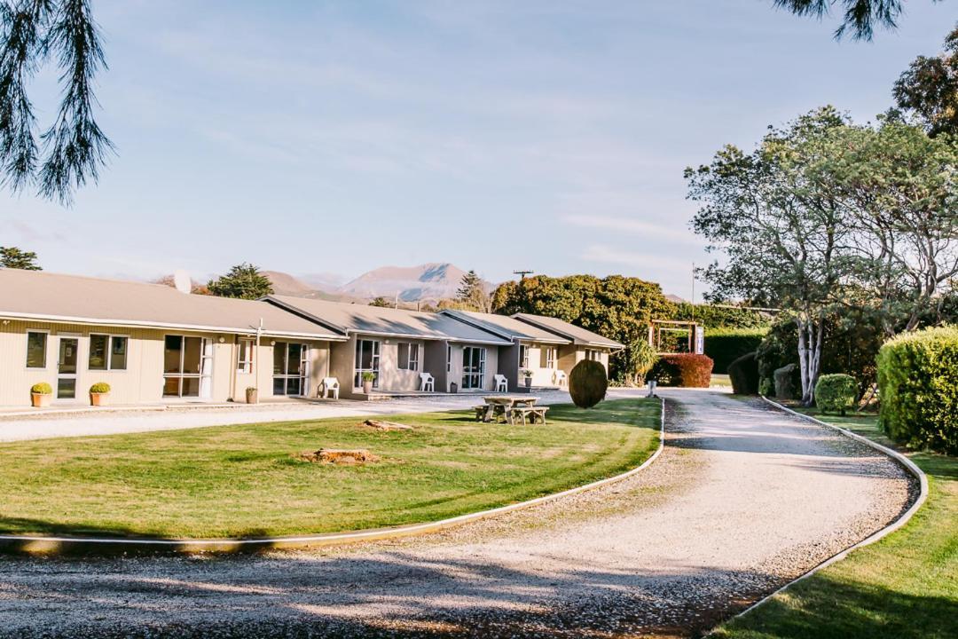 Flaxbourne Motels Ward Екстериор снимка
